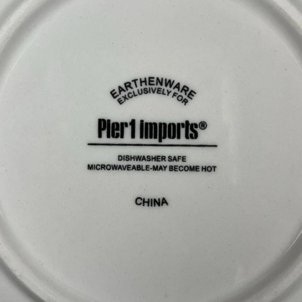 Pier 1 Imports Christmas Holiday Appetizer Plates Set of 4 Unused in Open Box